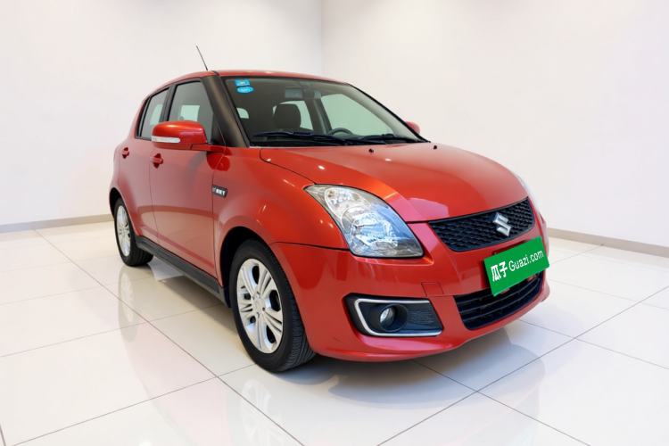 Used Suzuki Swift 2014 1.5L Automatic Fashion Edition Front Right 45 Deg