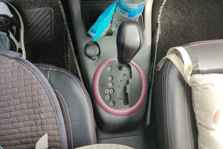 Used Suzuki Swift 2014 1.5L Automatic Fashion Edition Gear Lever