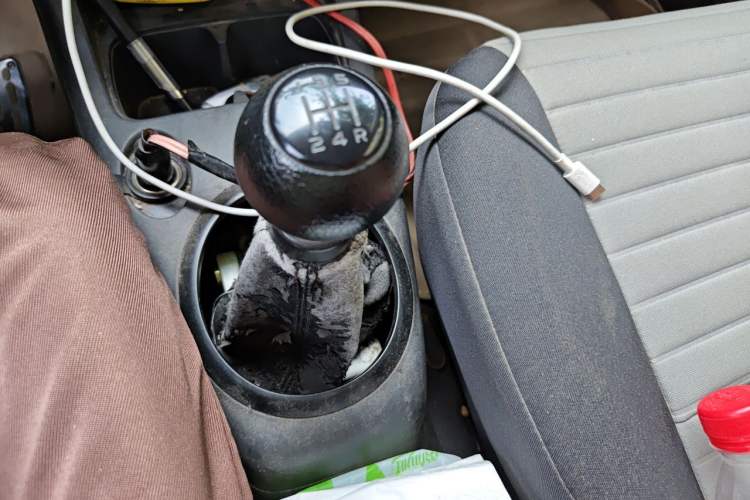 Used Suzuki Swift 2014 1.3L Manual Standard Edition Gear Lever