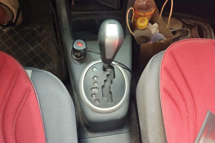 Used Suzuki Swift 2014 1.5L Automatic Fashion Edition Gear Lever
