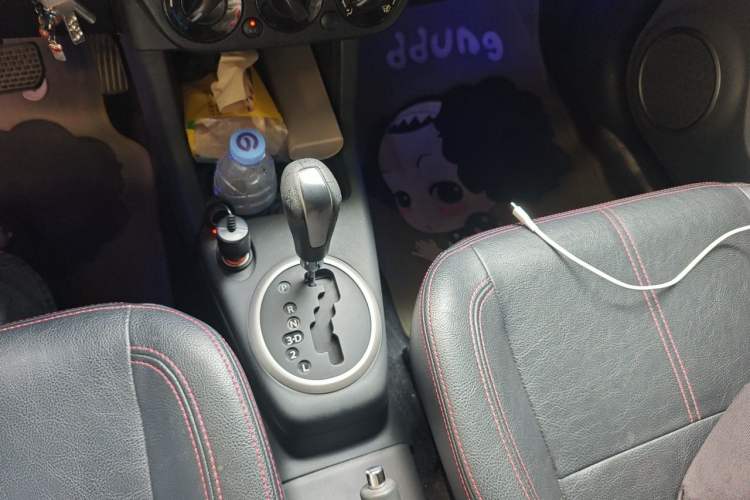 Used Suzuki Swift 2014 1.5L Automatic Fashion Edition Gear Lever