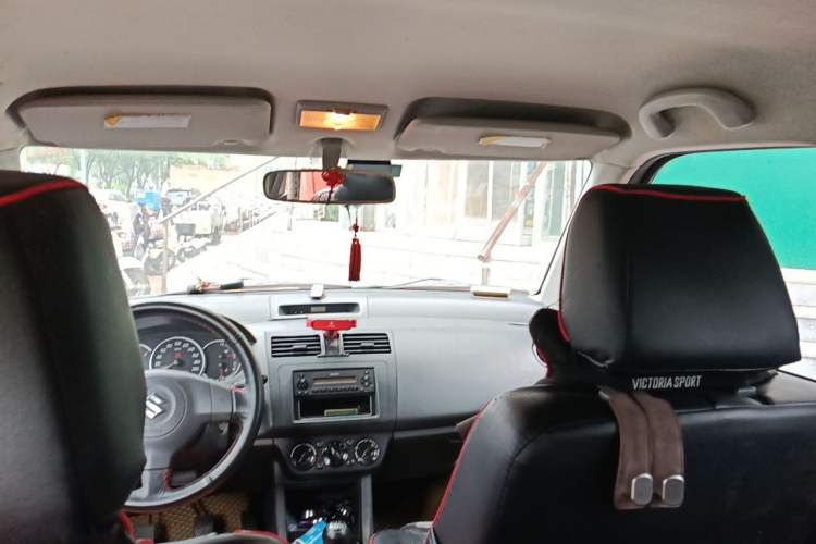 Used Suzuki Swift 2014 1.3L Manual Standard Edition Headliner