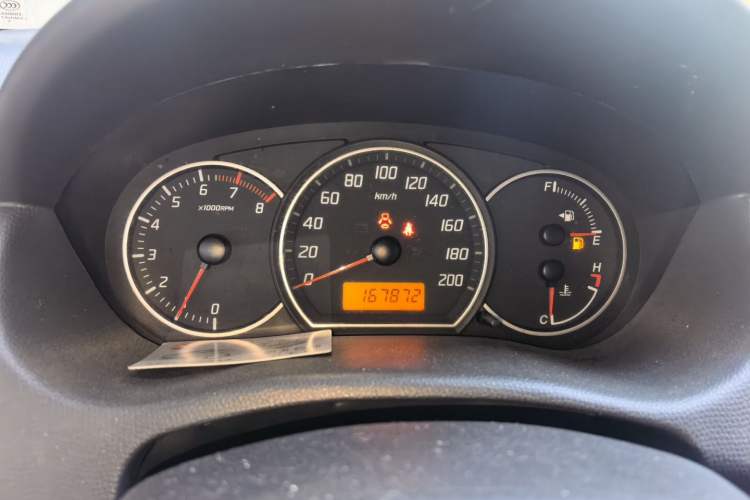 Used Suzuki Swift 2014 1.3L Manual Standard Edition Instrument Cluster