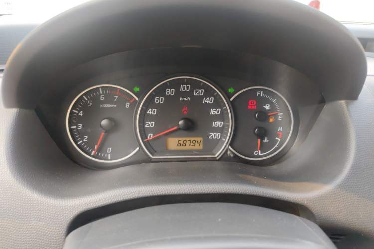 Used Suzuki Swift 2014 1.3L Manual Standard Edition Instrument Cluster