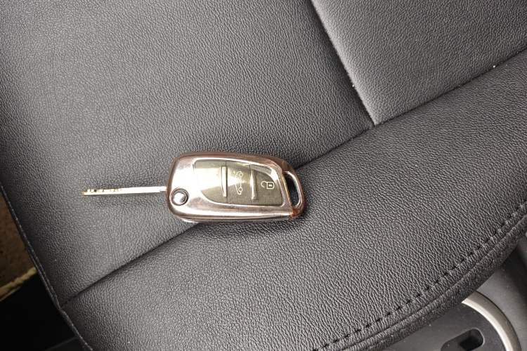 Used Suzuki Swift 2014 1.5L Automatic Fashion Edition Interior 1