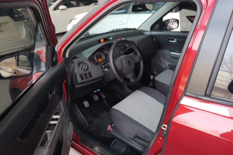Used Suzuki Swift 2014 1.3L Manual Standard Edition Interior 2