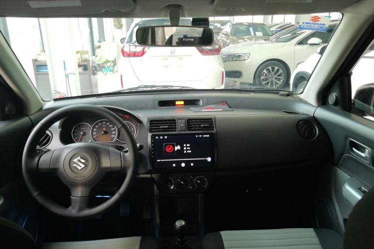 Used Suzuki Swift 2014 1.3L Manual Standard Edition Interior 3