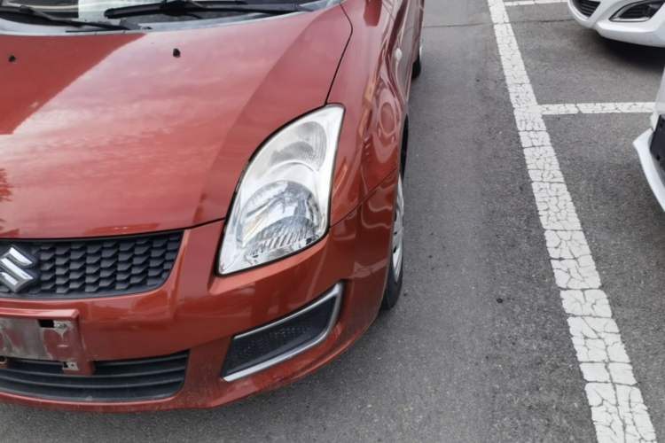 Used Suzuki Swift 2014 1.3L Manual Standard Edition Left Front Headlight