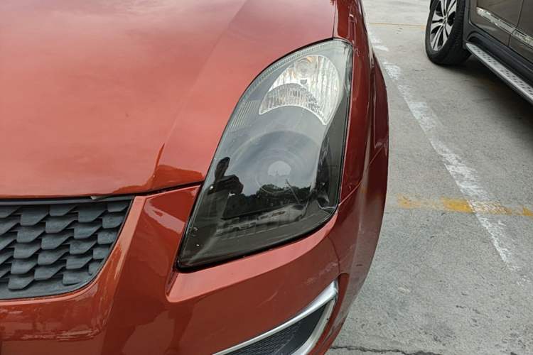 Used Suzuki Swift 2014 1.3L Manual Standard Edition Left Front Headlight