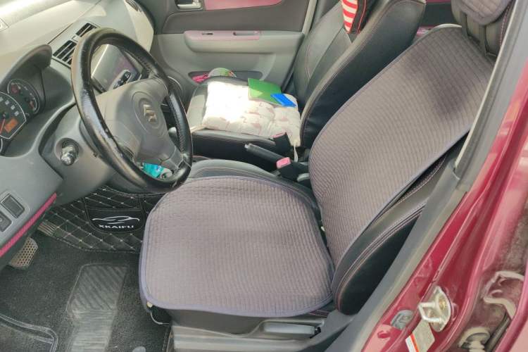 Used Suzuki Swift 2014 1.5L Automatic Fashion Edition Left Front Seat