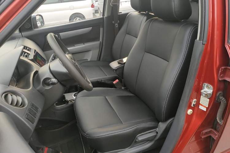 Used Suzuki Swift 2014 1.3L Manual Standard Edition Left Front Seat