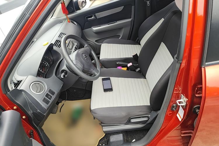Used Suzuki Swift 2014 1.5L Automatic Fashion Edition Left Front Seat