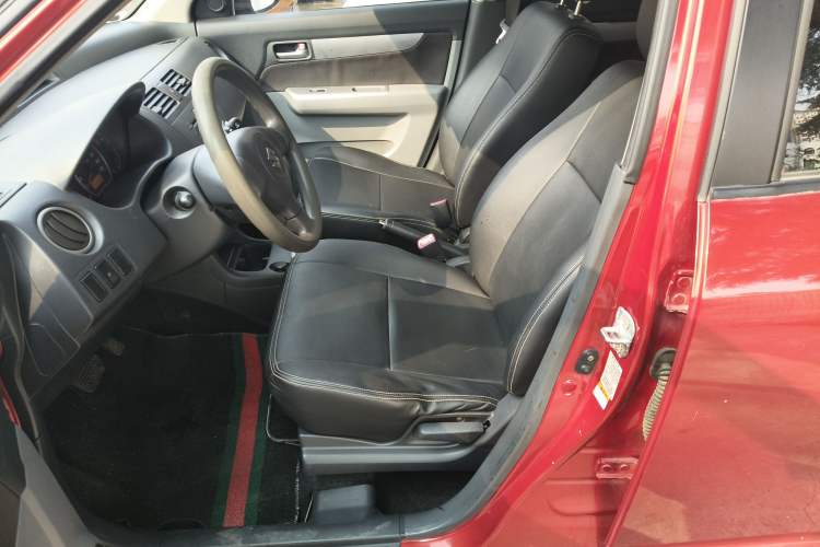 Used Suzuki Swift 2014 1.5L Automatic Fashion Edition Left Front Seat
