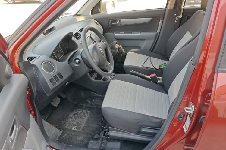 Used Suzuki Swift 2014 1.5L Automatic Fashion Edition Left Front Seat