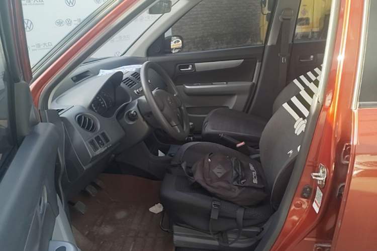 Used Suzuki Swift 2014 1.3L Manual Standard Edition Left Front Seat