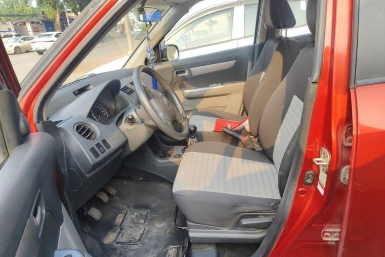 Used Suzuki Swift 2014 1.3L Manual Standard Edition Left Front Seat