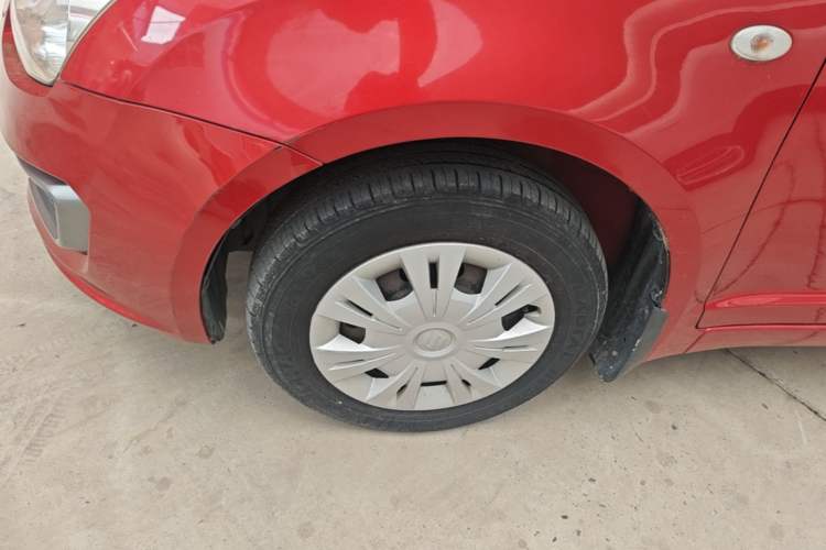 Used Suzuki Swift 2014 1.3L Manual Standard Edition Left Front Wheel Hub