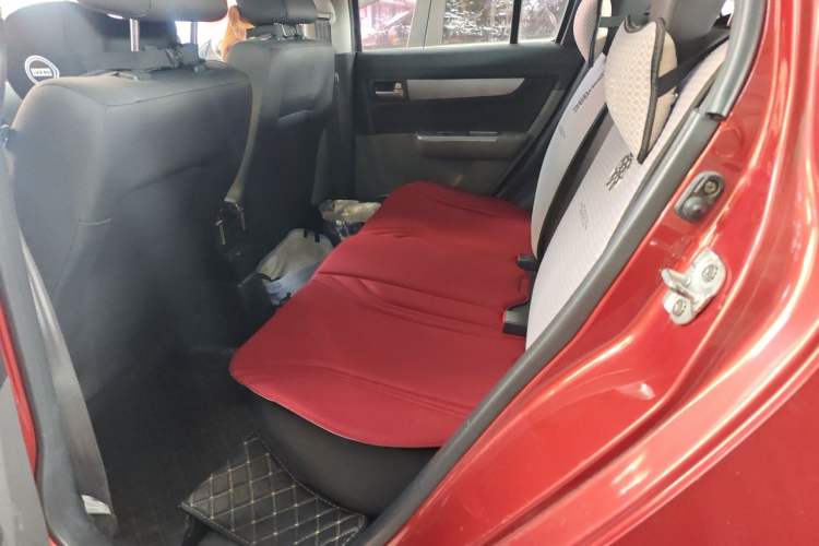 Used Suzuki Swift 2014 1.5L Automatic Fashion Edition Left Rear Seat