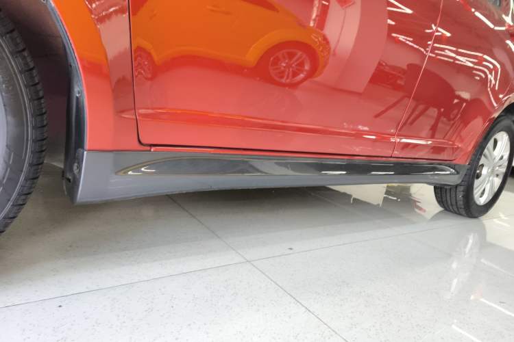 Used Suzuki Swift 2014 1.5L Automatic Fashion Edition Left Side Sill
