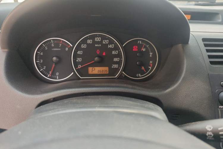 Used Suzuki Swift 2014 1.5L Automatic Fashion Edition Odometer Close Up