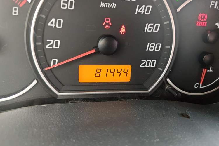 Used Suzuki Swift 2014 1.5L Manual Fashion Edition Odometer Close Up