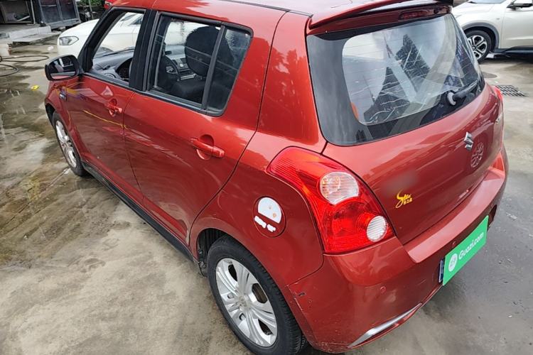 Used Suzuki Swift 2014 1.5L Automatic Fashion Edition Rear Left 45 Deg