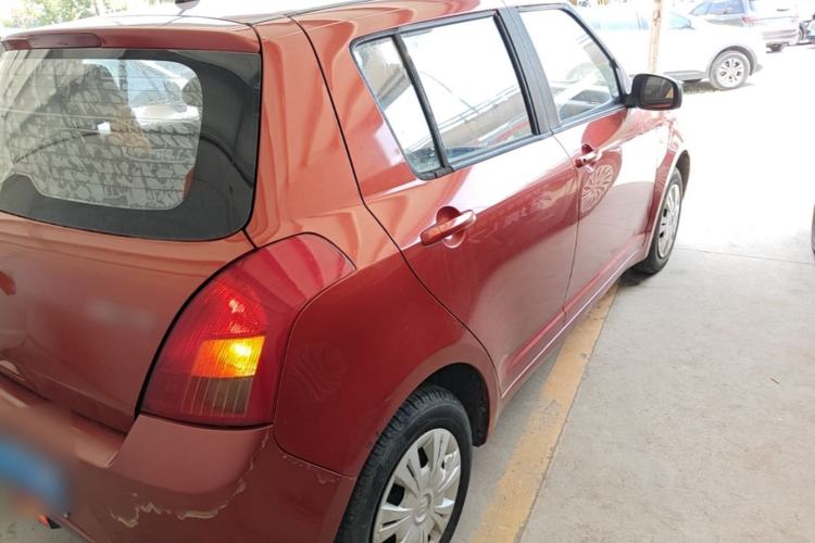 Used Suzuki Swift 2014 1.3L Manual Standard Edition Rear Right 45 Deg