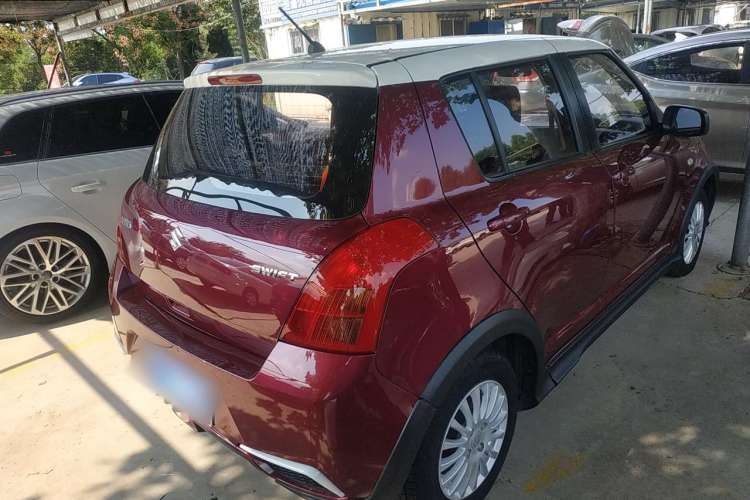 Used Suzuki Swift 2014 1.3L Manual Standard Edition Rear Right 45 Deg