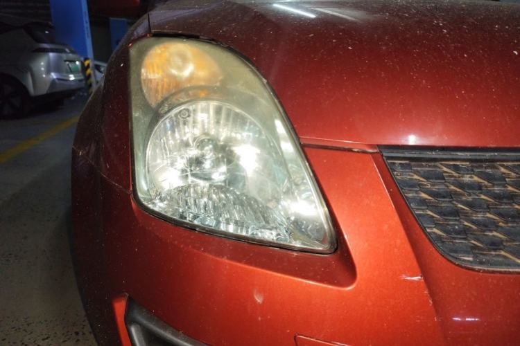 Used Suzuki Swift 2014 1.3L Manual Standard Edition Right Front Headlight