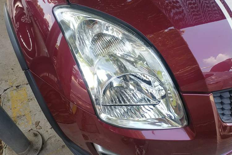 Used Suzuki Swift 2014 1.3L Manual Standard Edition Right Front Headlight