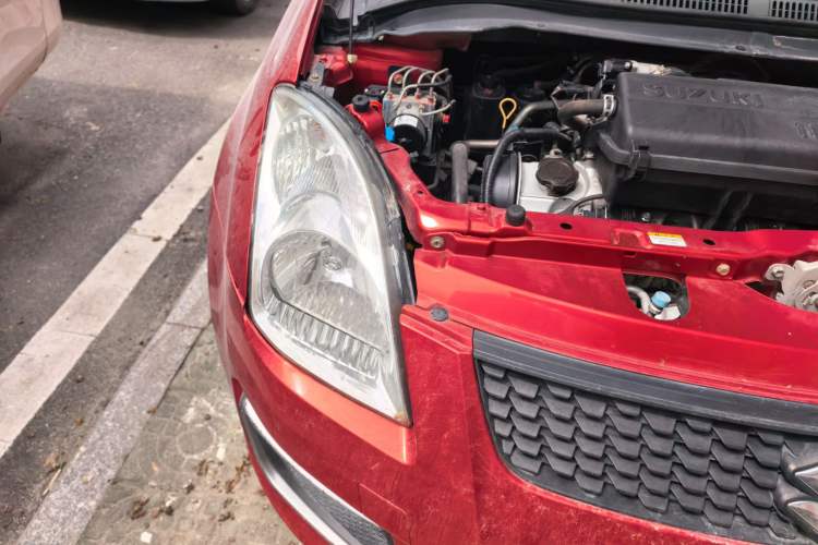 Used Suzuki Swift 2014 1.3L Manual Standard Edition Right Front Headlight