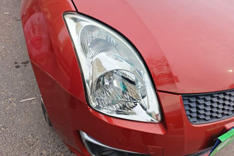 Used Suzuki Swift 2014 1.3L Manual Standard Edition Right Front Headlight