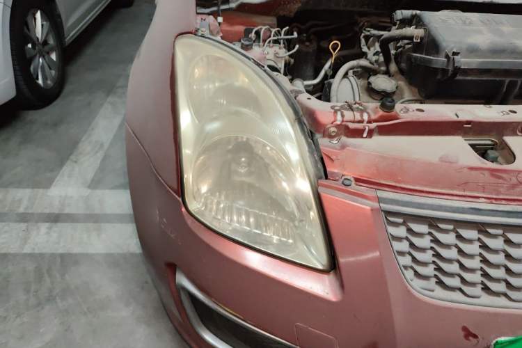 Used Suzuki Swift 2014 1.3L Manual Standard Edition Right Front Headlight