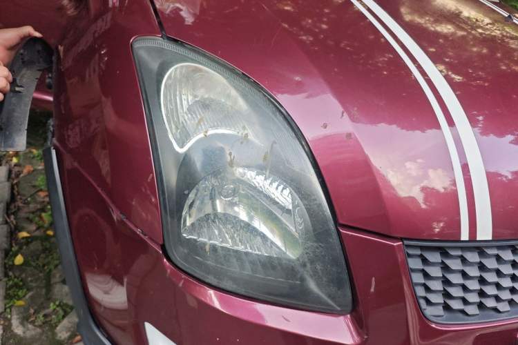 Used Suzuki Swift 2014 1.5L Automatic Fashion Edition Right Front Headlight