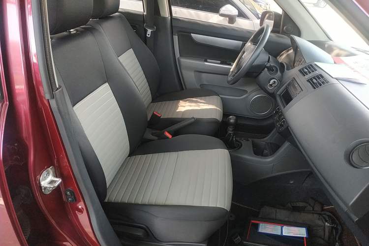 Used Suzuki Swift 2014 1.3L Manual Standard Edition Right Front Seat