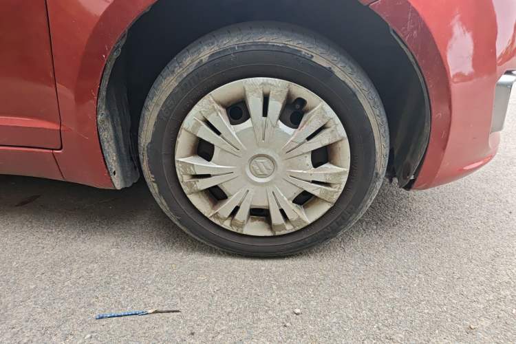 Used Suzuki Swift 2014 1.3L Manual Standard Edition Right Front Wheel Hub