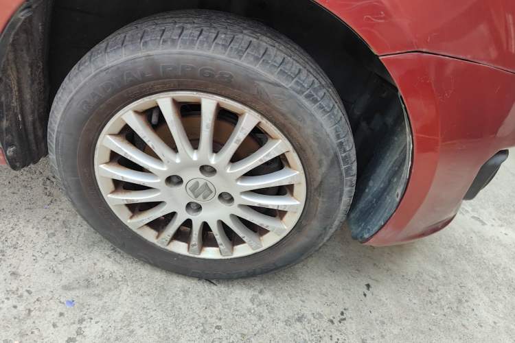 Used Suzuki Swift 2014 1.3L Manual Standard Edition Right Front Wheel Hub