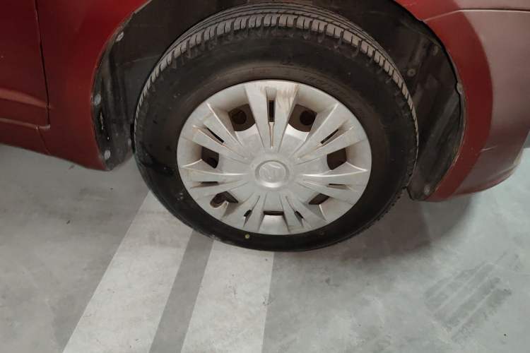 Used Suzuki Swift 2014 1.3L Manual Standard Edition Right Front Wheel Hub