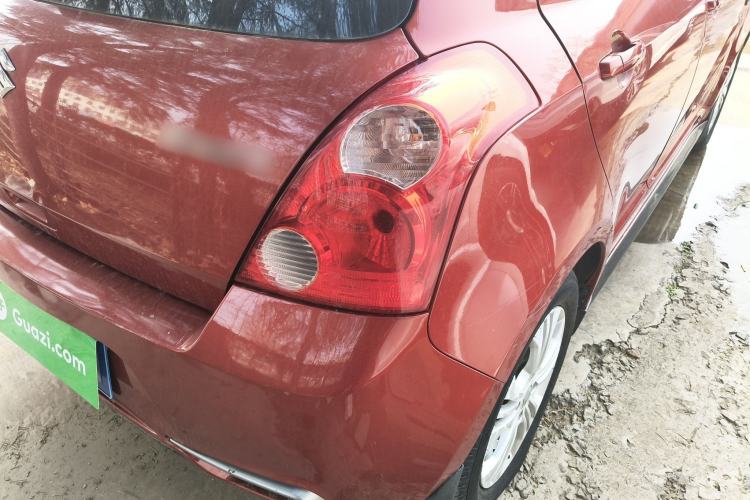 Used Suzuki Swift 2014 1.5L Automatic Fashion Edition Right Rear Taillight
