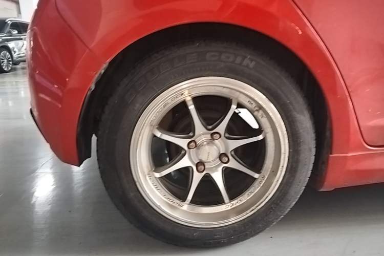Used Suzuki Swift 2014 1.5L Automatic Fashion Edition Right Rear Wheel Hub