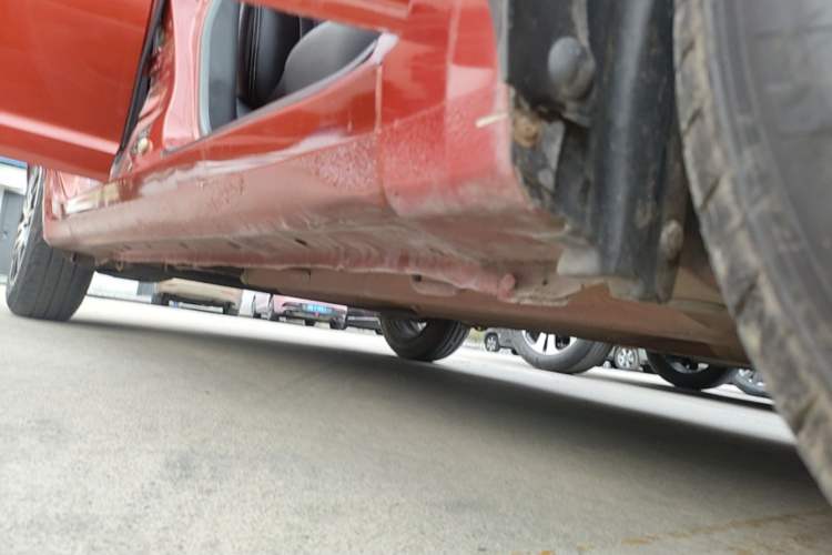 Used Suzuki Swift 2014 1.3L Manual Standard Edition Right Side Sill