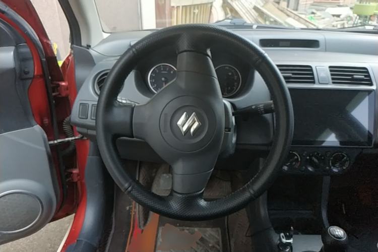 Used Suzuki Swift 2014 1.3L Manual Standard Edition Steering Wheel