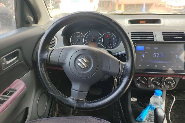 Used Suzuki Swift 2014 1.5L Automatic Fashion Edition Steering Wheel