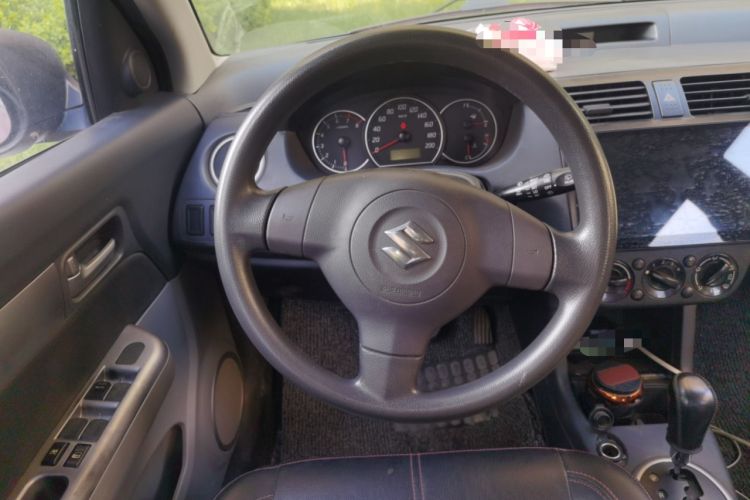Used Suzuki Swift 2014 1.5L Automatic Fashion Edition Steering Wheel