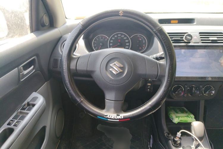 Used Suzuki Swift 2014 1.5L Automatic Fashion Edition Steering Wheel