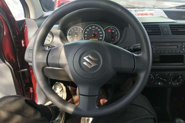 Used Suzuki Swift 2014 1.3L Manual Standard Edition Steering Wheel
