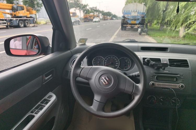 Used Suzuki Swift 2014 1.5L Manual Fashion Edition Steering Wheel