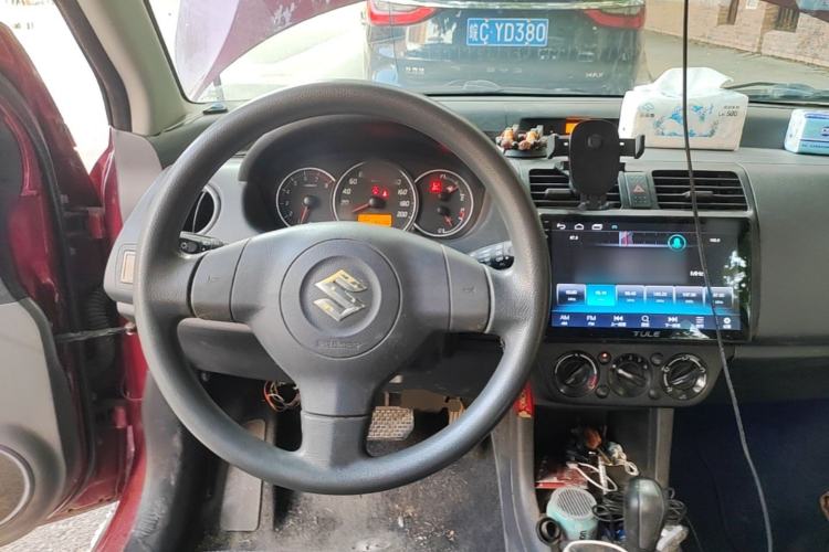 Used Suzuki Swift 2014 1.5L Automatic Fashion Edition Steering Wheel