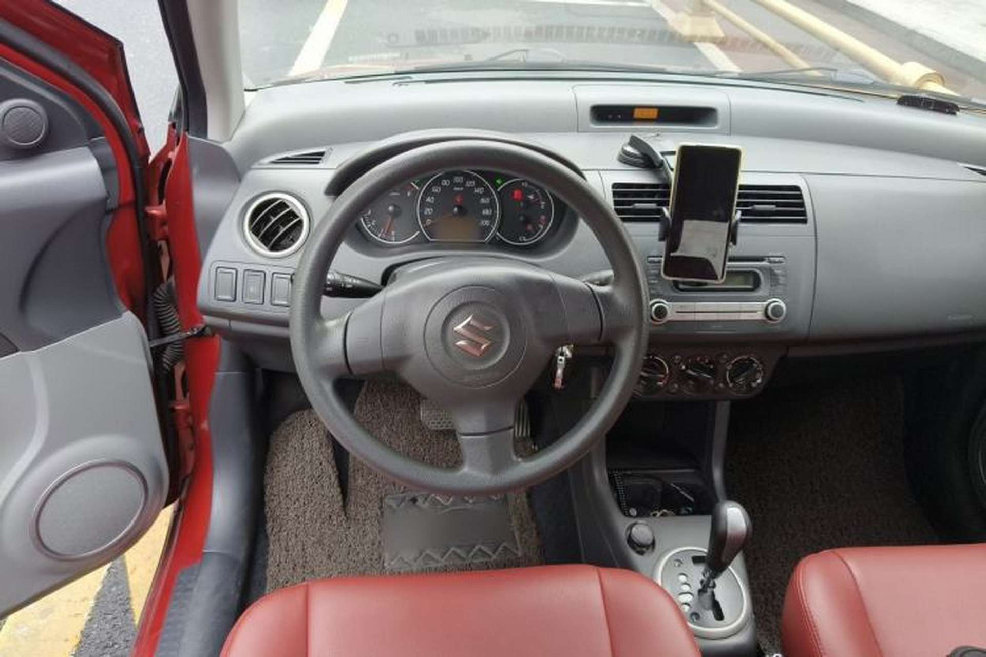Used Suzuki Swift 2014 1.5L Automatic Fashion Edition Steering Wheel