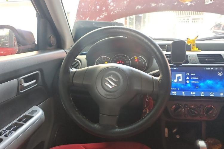 Used Suzuki Swift 2014 1.5L Automatic Fashion Edition Steering Wheel